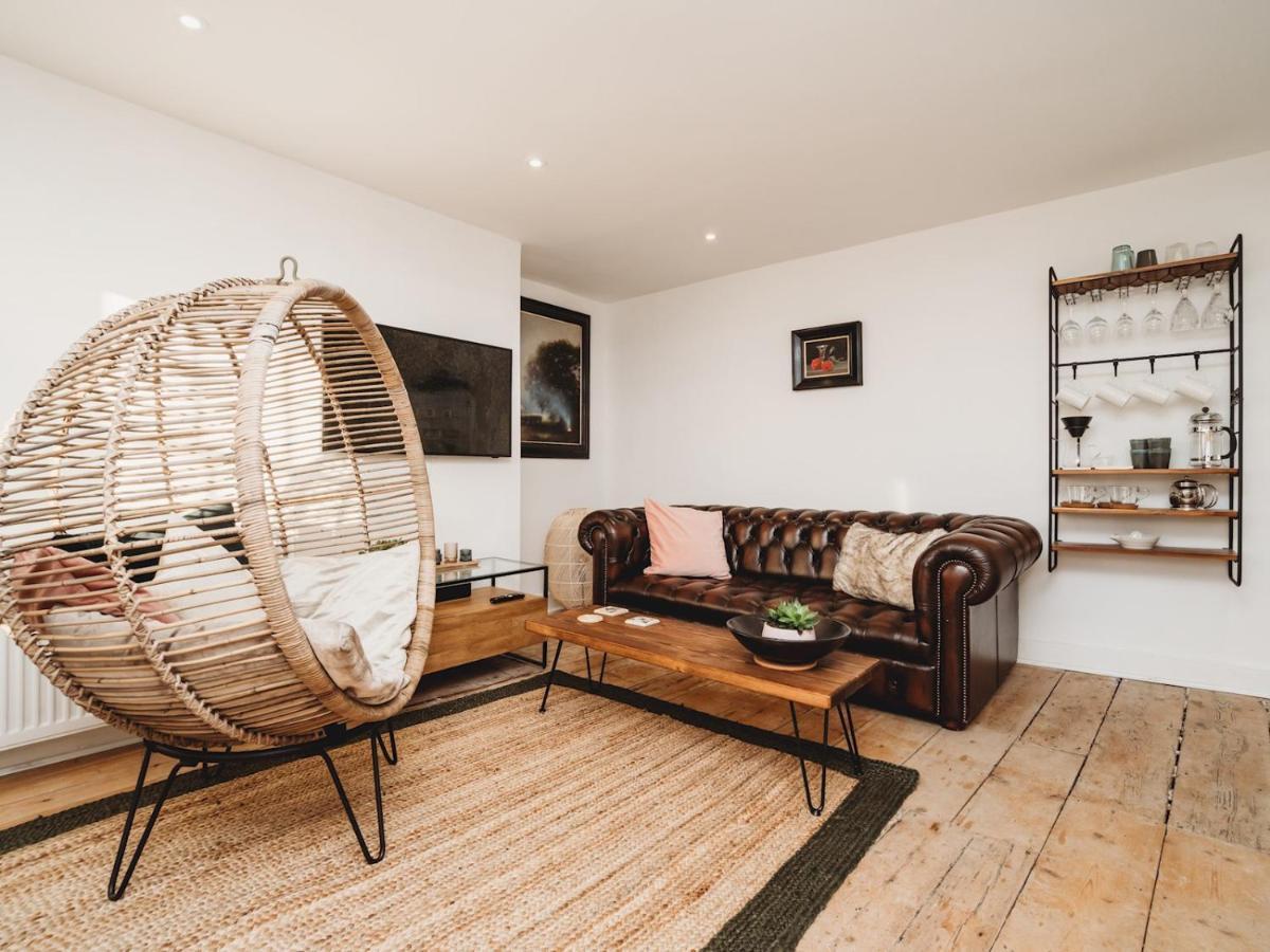 Pass The Keys Stylish 2 Bed Eco Flat In The Heart Of Bath Appartement Buitenkant foto