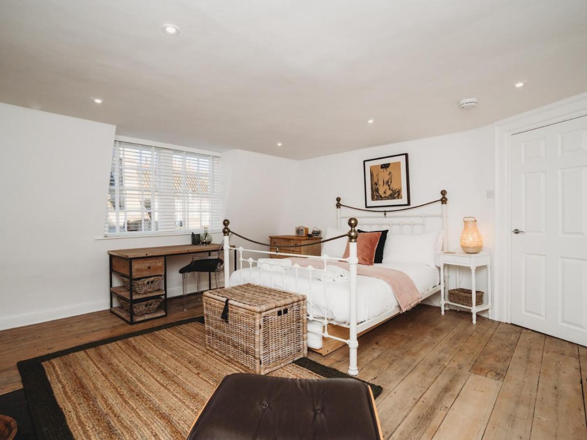 Pass The Keys Stylish 2 Bed Eco Flat In The Heart Of Bath Appartement Buitenkant foto